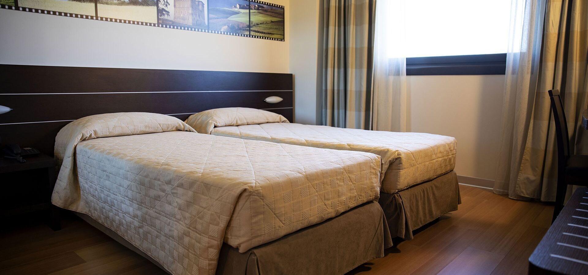 Castahotel Castagnito Экстерьер фото